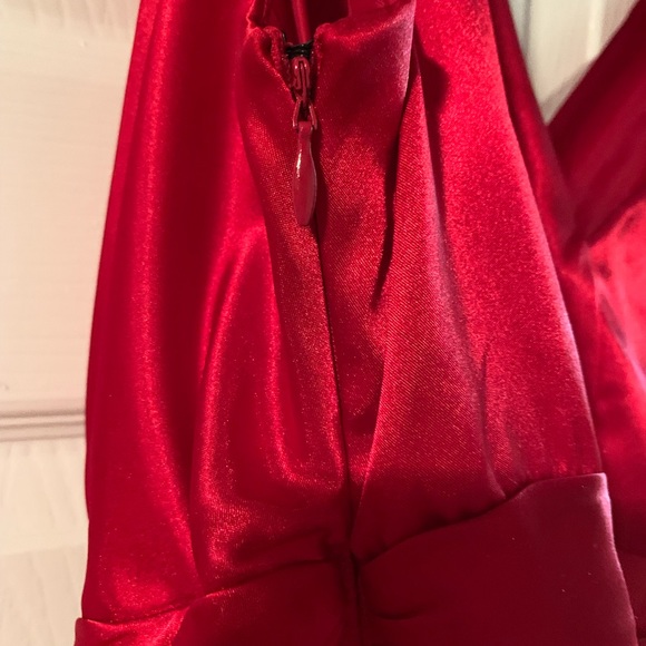 ❤️ Beautiful Red Dress - Picture 6 of 8